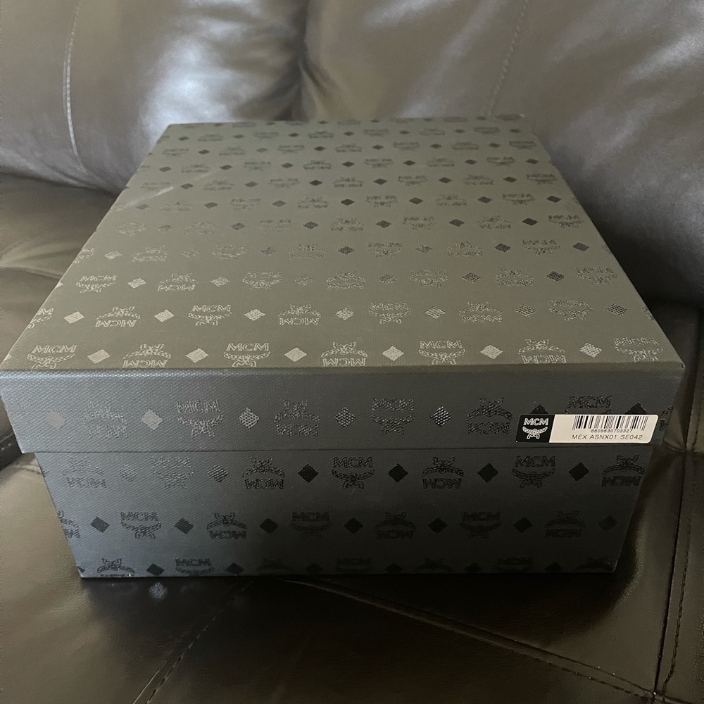 NIB MCM MEX Men sneakers sz 9